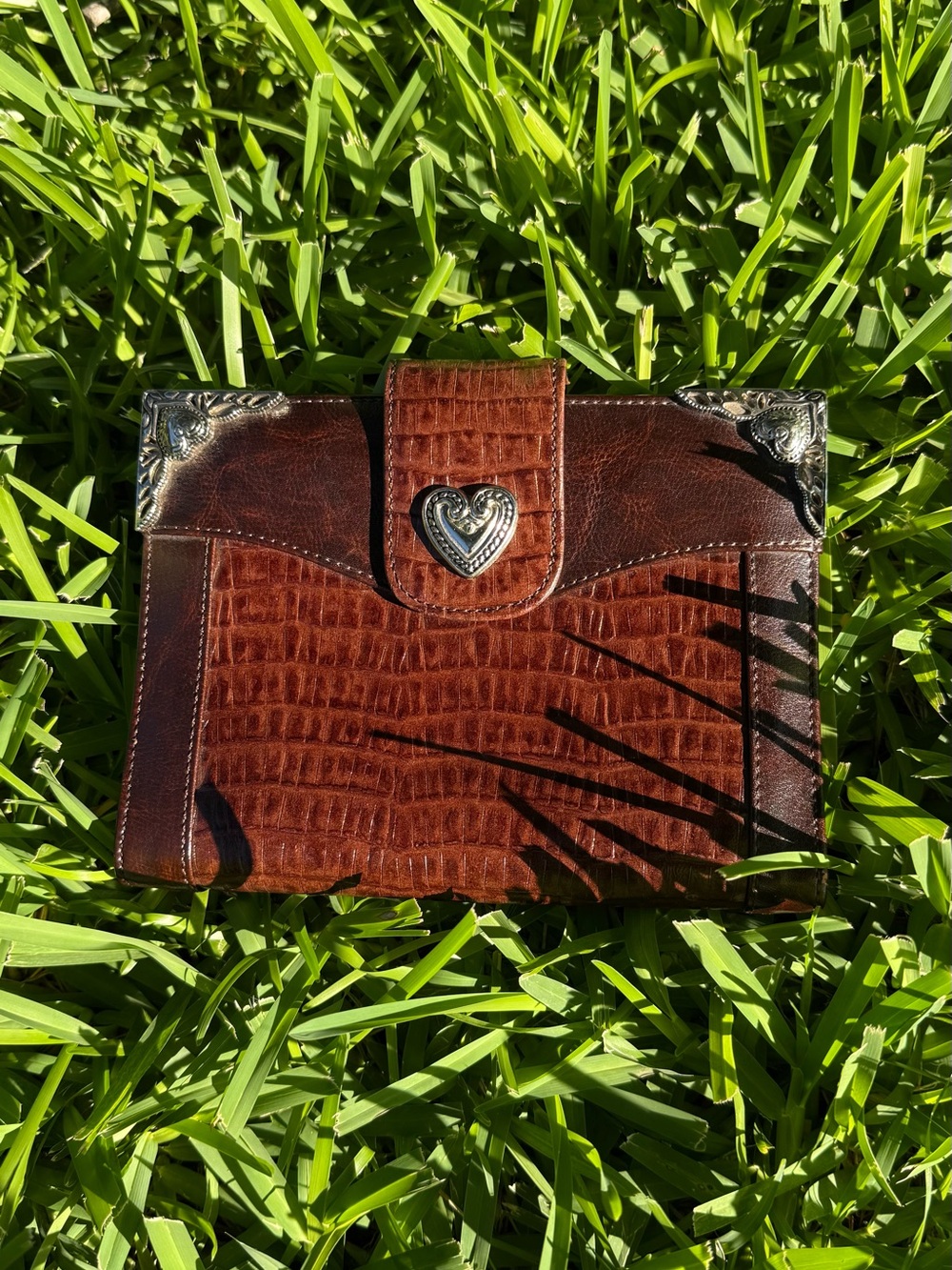 Brown Croc-Embossed 6 ring agenda planner binder Wallet with silver Heart Concho - Picture 7 of 17